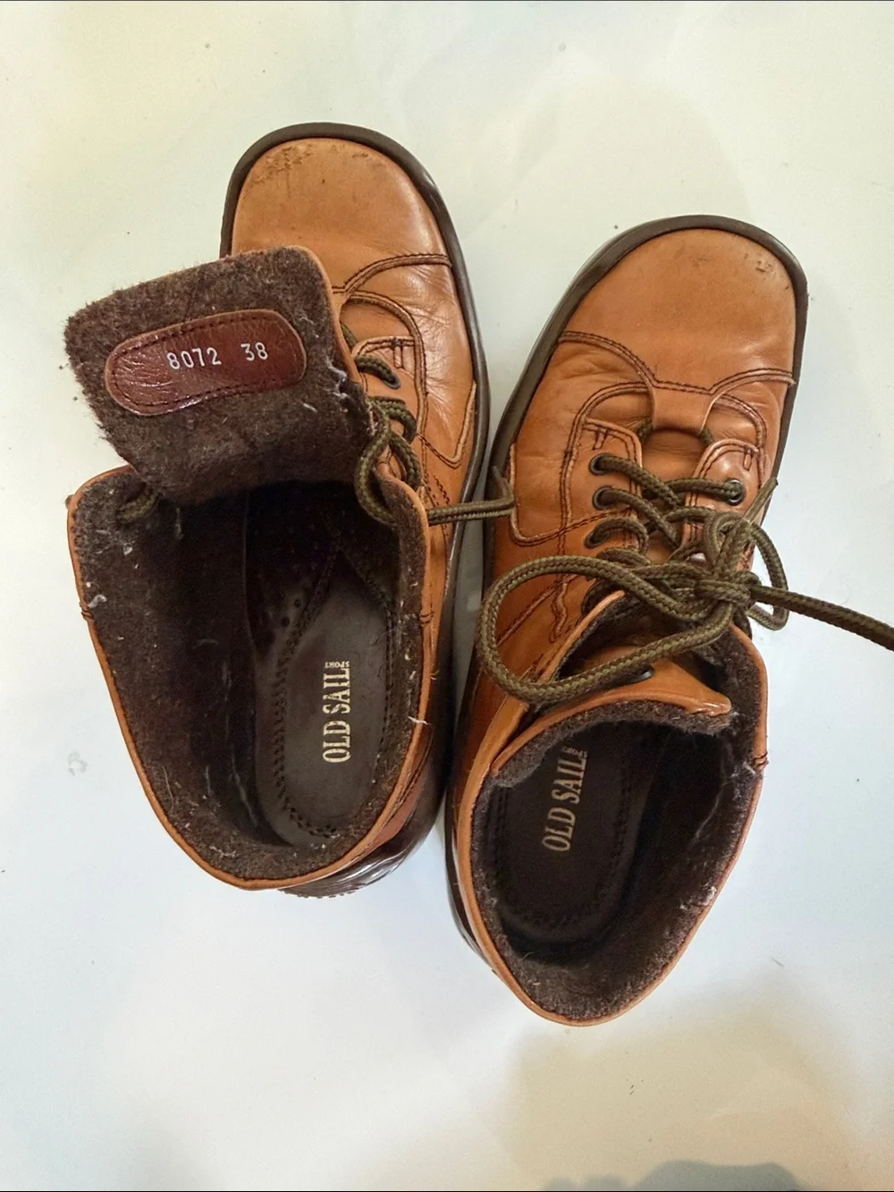 Old Sail Leather Chukka Boots in Brown - Lace-Up Casual Style
